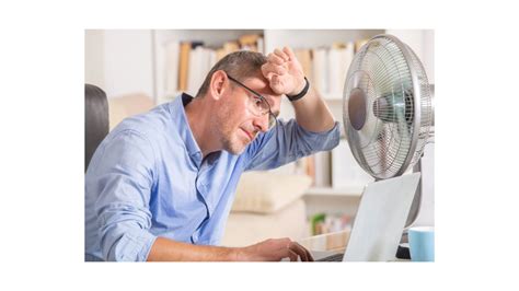 Schéma vplyvu klimatizácie na mikroklimatické podmienky v učebni (regulácia teploty, vlhkosti a prúdenia vzduchu)