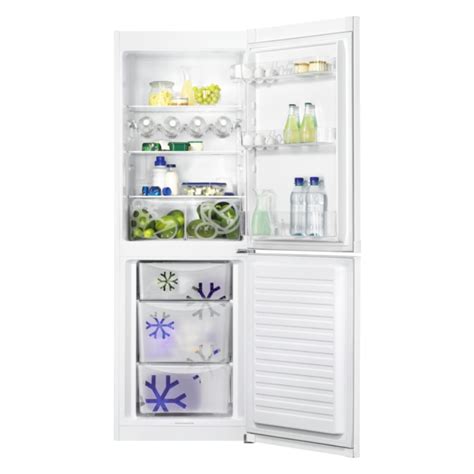 Tematické foto chladničky Zanussi ZRB33103WA bielej farby v kuchynskom prostredí