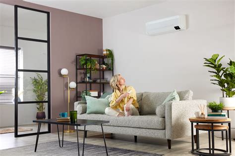 Tematická fotografia klimatizácie Daikin Comfort v modernom interiéri