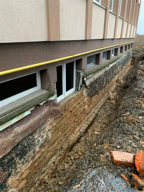 Drenážovanie základov s nopovou fóliou