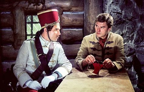 Záber z filmu: Mikuláš a jeho partia pri plánovaní šibalstiev