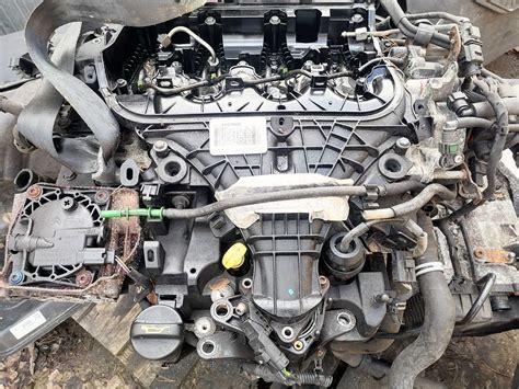 termálne zobrazenie motora Ford Mondeo MK4 s prehrievajúcimi sa alebo podchladenými oblasťami