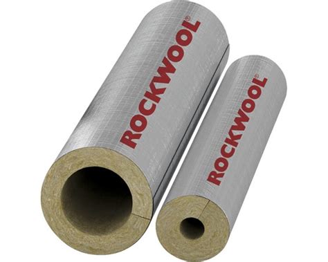 Schéma konštrukcie predizolovaného potrubia (oceľová rúrka, izolácia z polyuretánovej peny, plášť z HDPE)