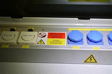Detail ovládacieho panela rekuperačnej jednotky COMAIR