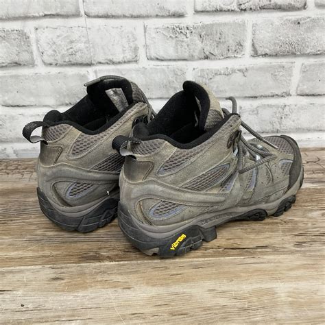 Infografika znázorňujúca technológiu Merrell Air Cushion v päte topánky