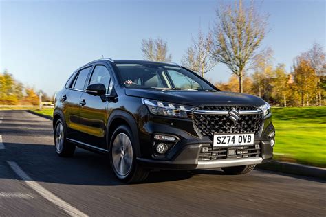 Ilustračná fotografia interiéru vozidla Suzuki S-Cross s detailom ovládania klimatizácie