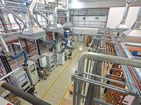 fotografia moderného vývojového laboratória a testovacieho centra v Skalici