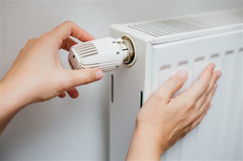 Zjednodušená schéma termostatickej hlavice na radiátore