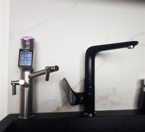 Luxusný zabudovaný ionizátor vody TYENT s dotykovým ovládaním