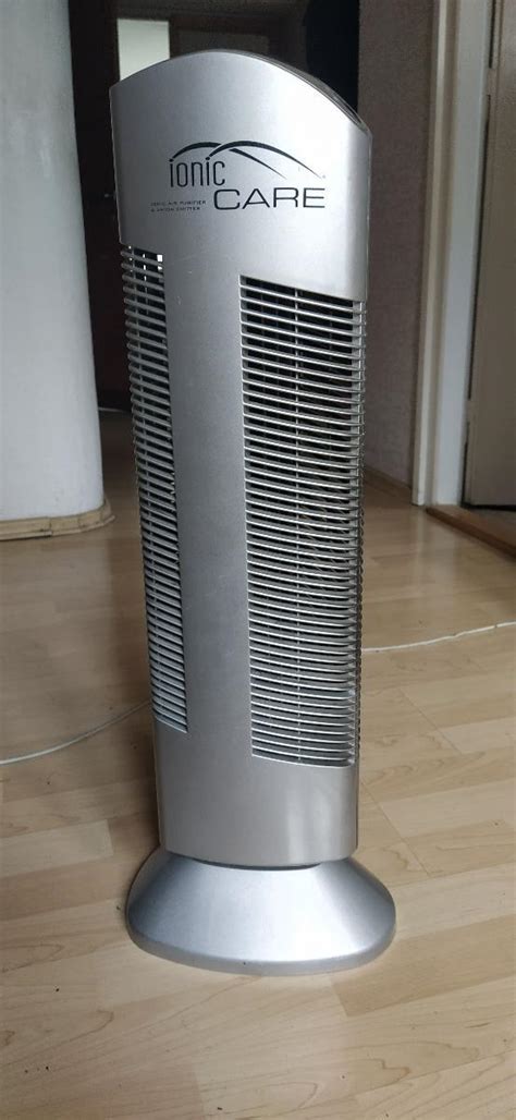 Bočný pohľad na čističku vzduchu Ionic-CARE Triton X6 s detailom elektrostatického filtra.