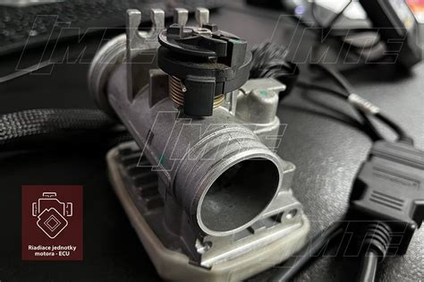 Detailný pohľad na riadiacu jednotku kotla BLAZE