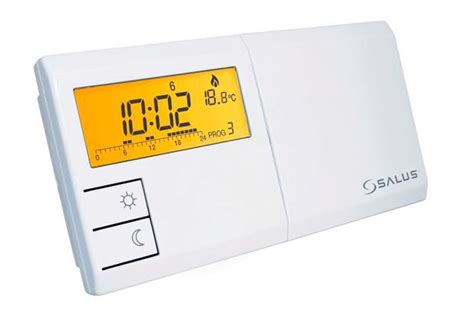 Tematické foto: programovateľný termostat SALUS 091 FL na stene v interiéri