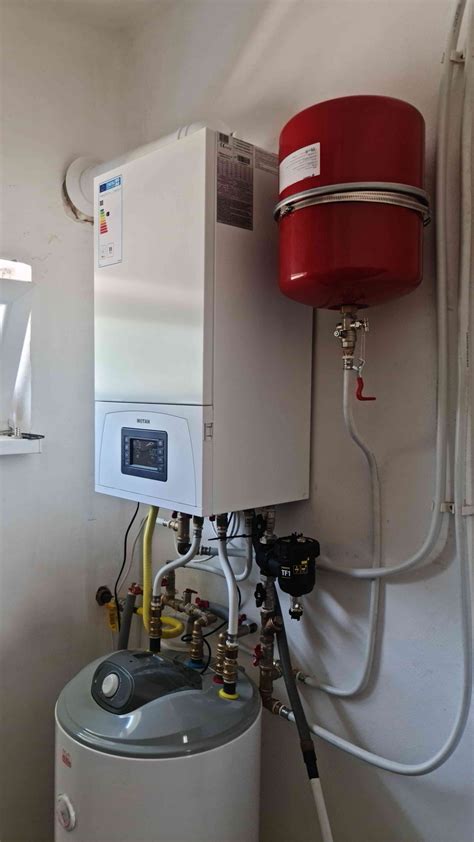 Ilustrácia balíka Junkers kotla so solárnym systémom a bonusovými hodinkami