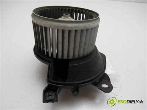 Detailná fotografia ventilátora kúrenia pre Fiat Punto