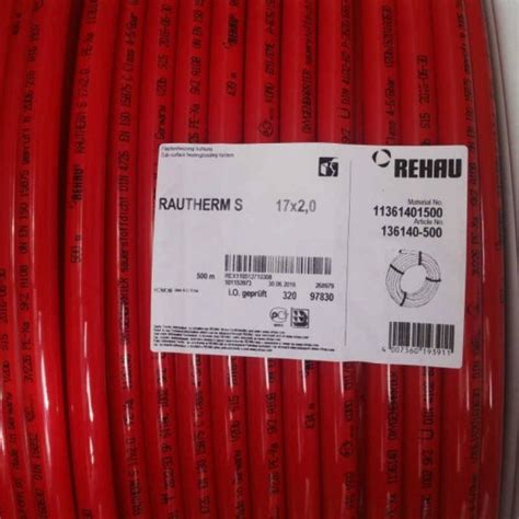 Detail rúrky REHAU RAUTHERM S a násuvnej objímky