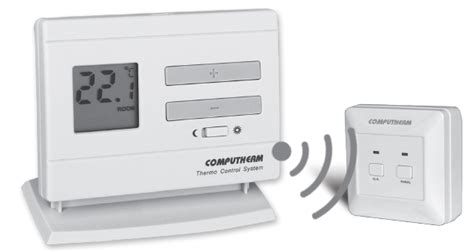 Ilustračná fotografia termostatu Computherm Q3RF s detailom na LCD displej